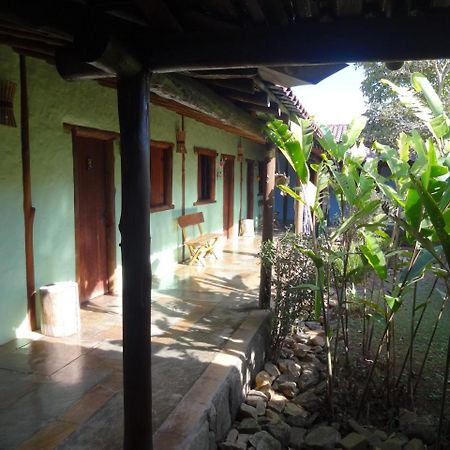 Pousada Das Candeias Carrancas Bagian luar foto